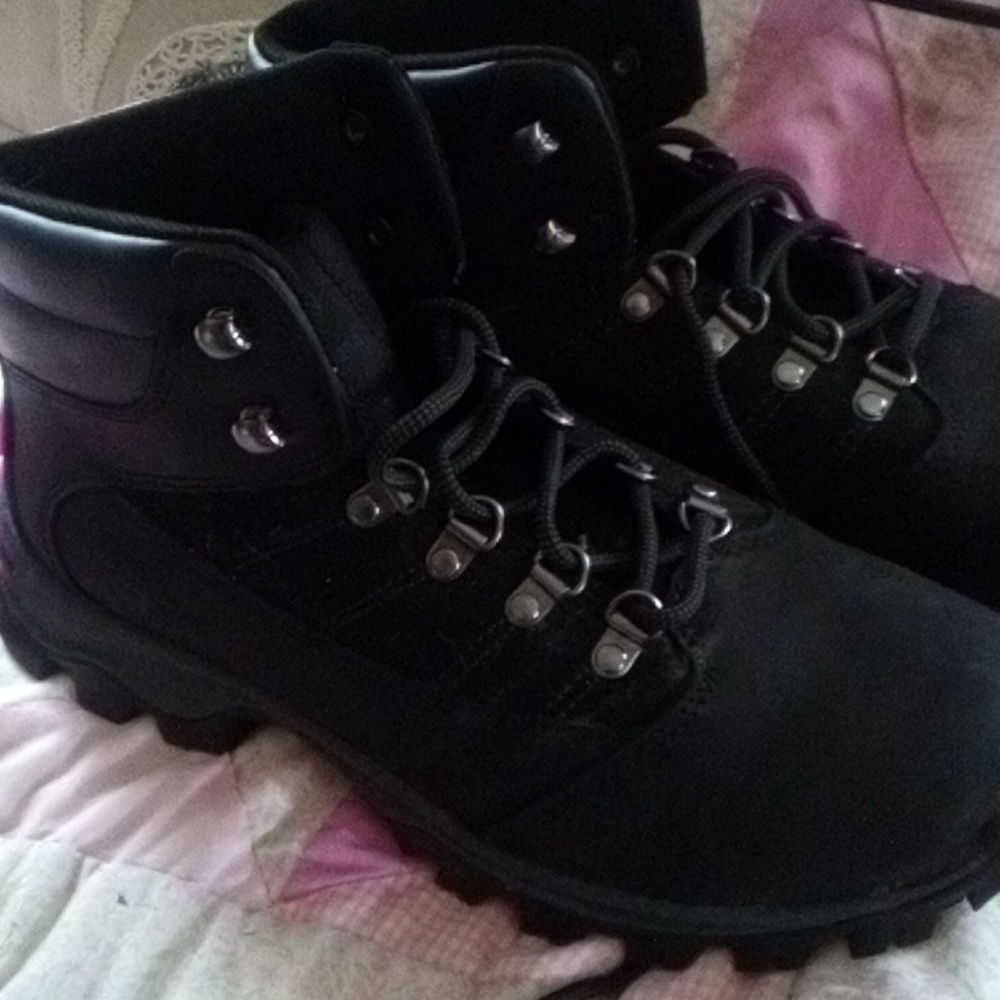 8.5 men's Timberland Boots